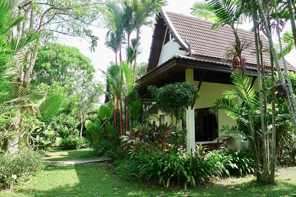 Villa Symphony