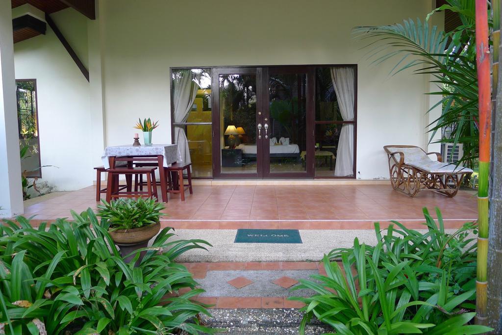 Villa Symphony