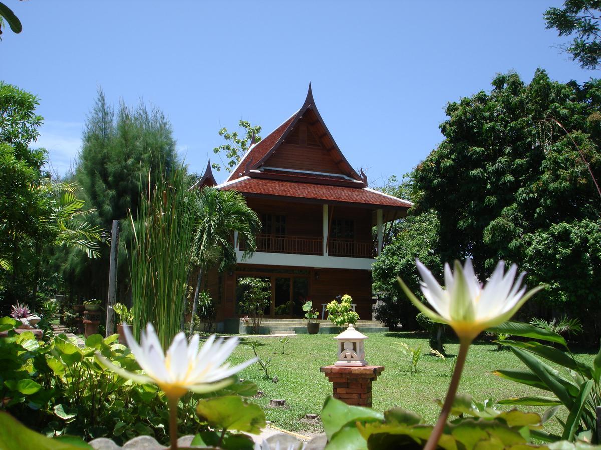 Villa Symphony *